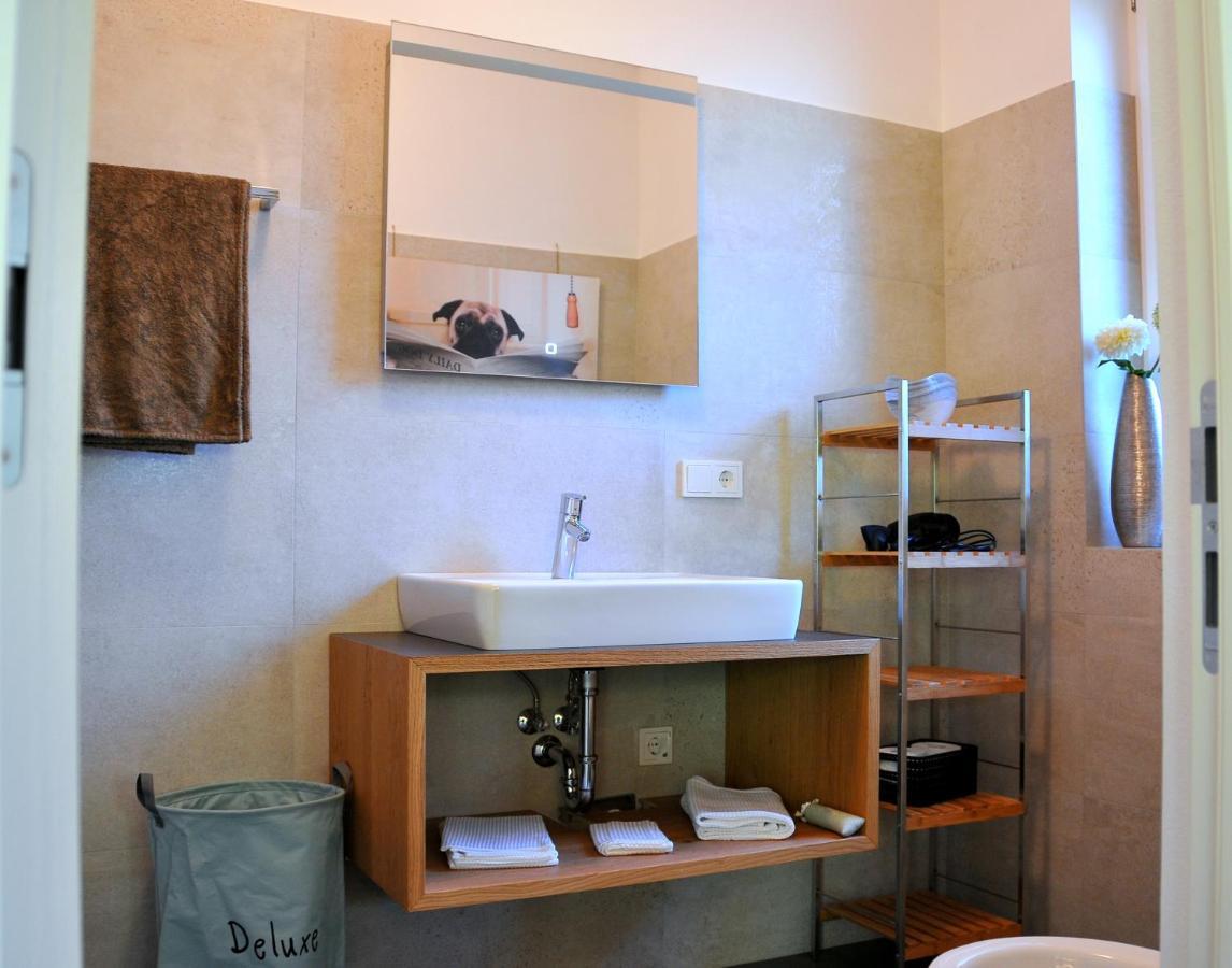 Ruhige Ferienwohnung Mit Garten Und Garage In Privatvilla Marlengo Eksteriør bilde