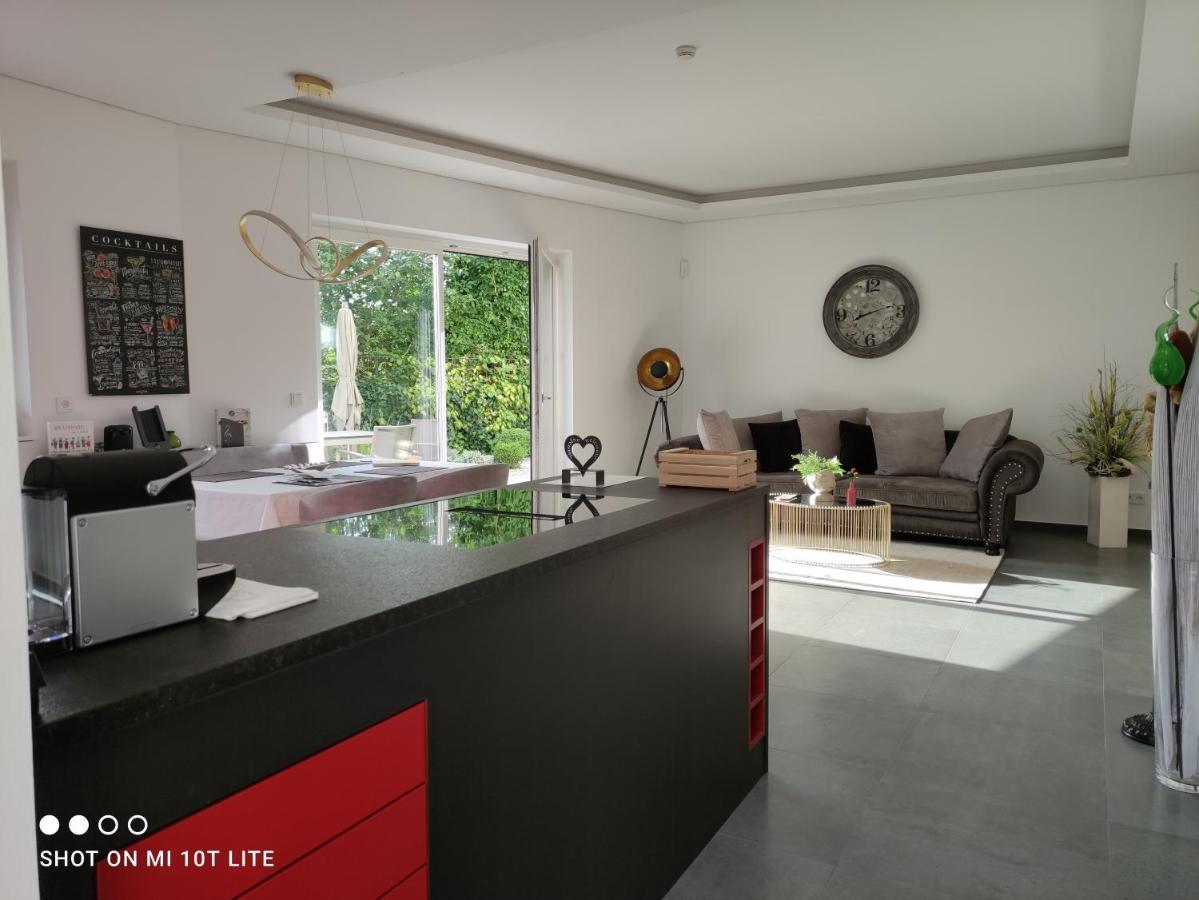 Ruhige Ferienwohnung Mit Garten Und Garage In Privatvilla Marlengo Eksteriør bilde